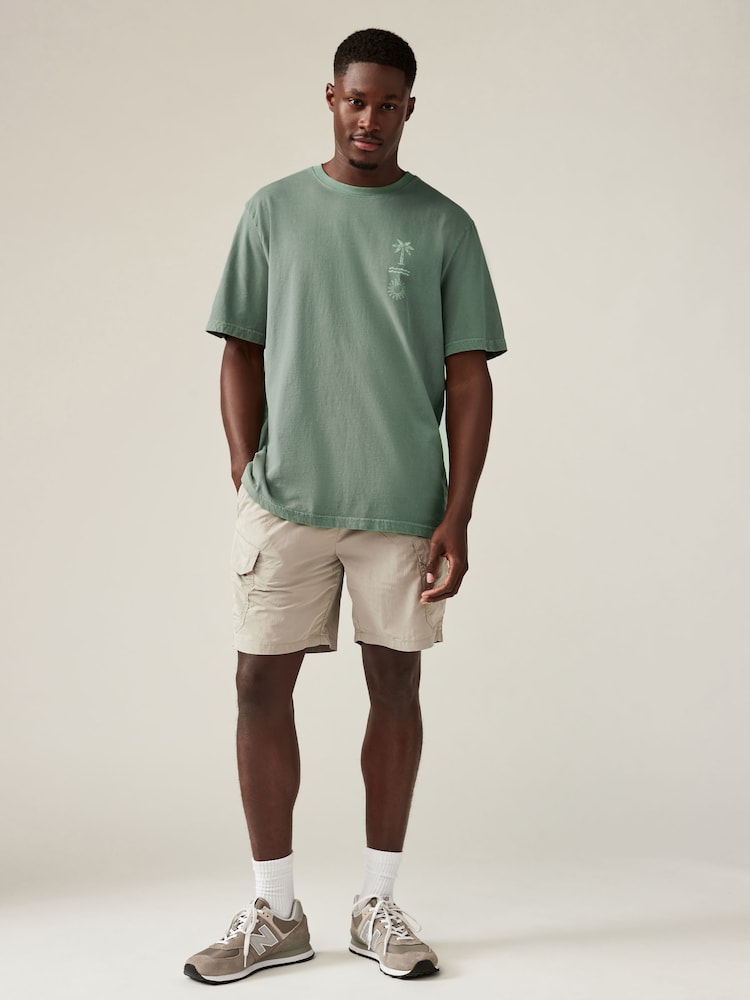 Green Sun 100% Cotton Back Print Beach Graphic T-Shirt - Image 2 of 8