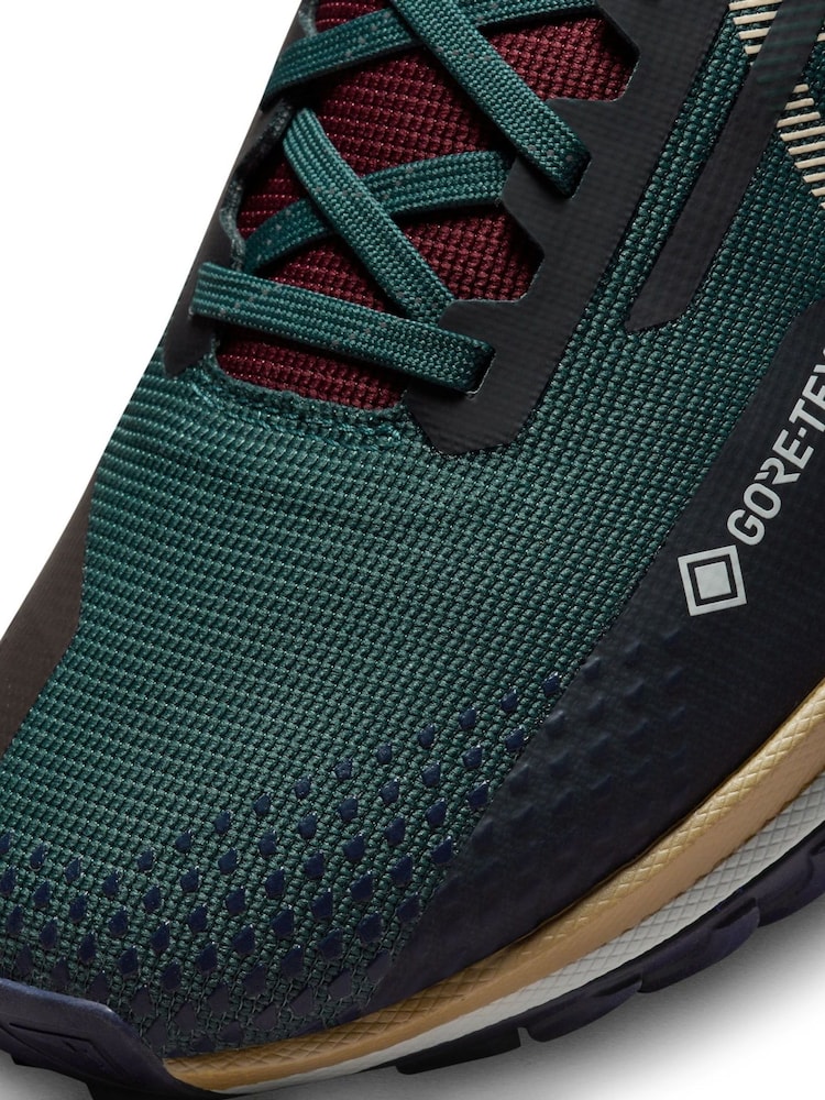 Nike Green/White React Pegasus Trail 4 Gore-Tex Running Trainers - Image 12 of 12