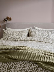 ABIGAIL AHERN x MURMUR Sage Green Tess Wonderfully Soft Waffle Throw - Image 3 of 6