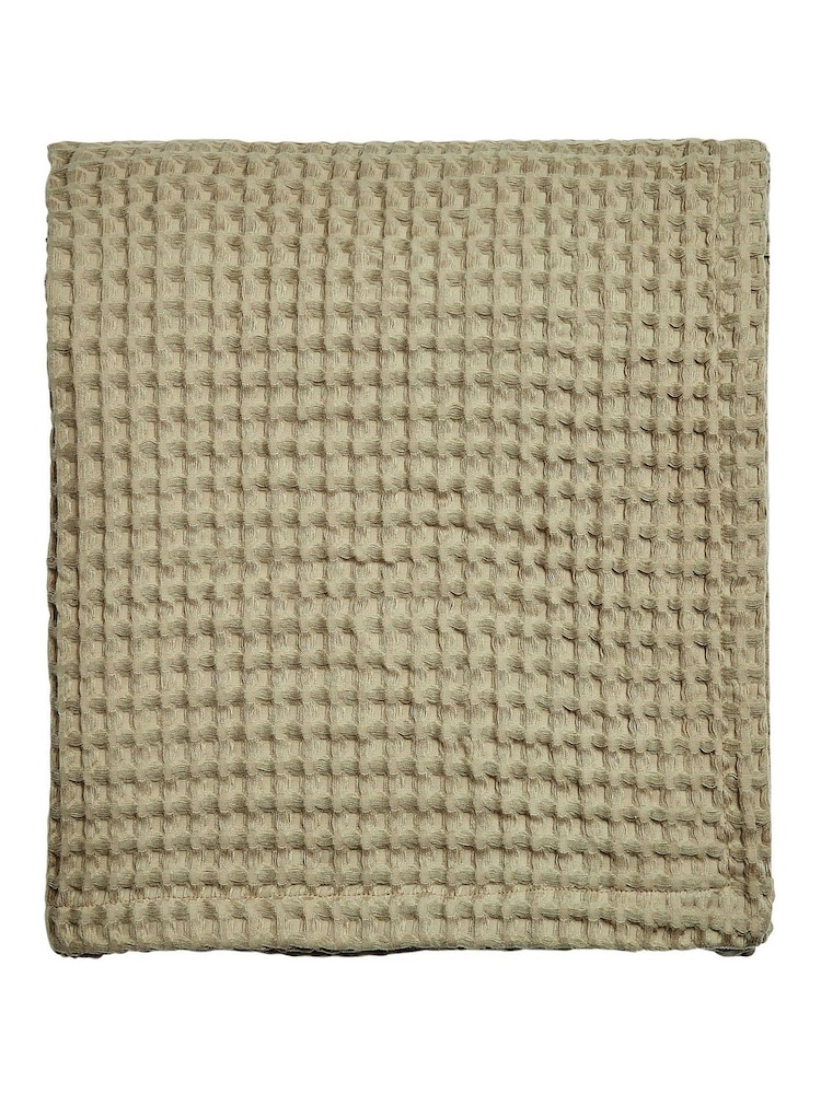 ABIGAIL AHERN x MURMUR Sage Green Tess Wonderfully Soft Waffle Throw - Image 6 of 6 ABIGAIL AHERN x MURMUR Sage Green Tess Wonderfully Soft Waffle Throw - Image 6 of 6