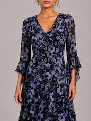 Schwarz - Jolie Moi Tiered Mesh Midaxi Dress - Bild 3 von 6