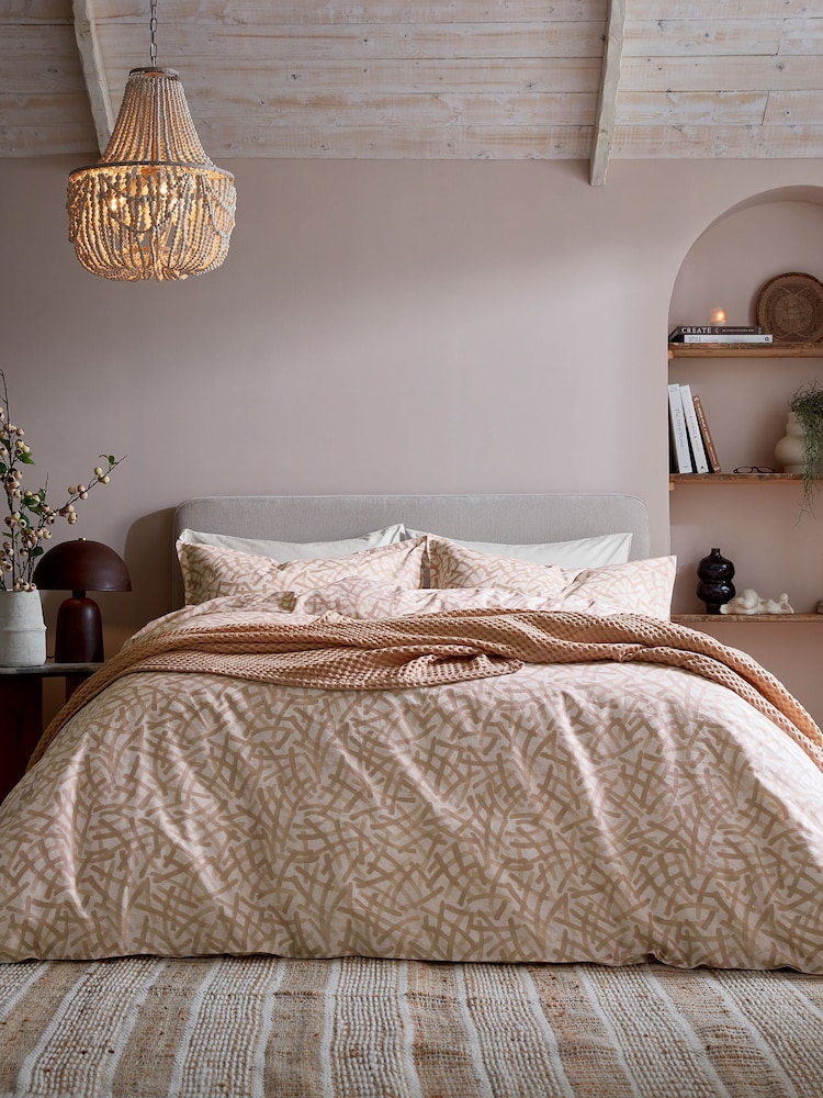 ABIGAIL AHERN x MURMUR Dusky Pink Oonagh Stripe Duvet Cover & Pillowcase Set - Image 2 of 6 ABIGAIL AHERN x MURMUR Dusky Pink Oonagh Stripe Duvet Cover & Pillowcase Set - Image 2 of 6