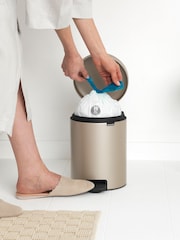 Brabantia Champagne NewIcon 5L Pedal Bin - Image 2 of 5