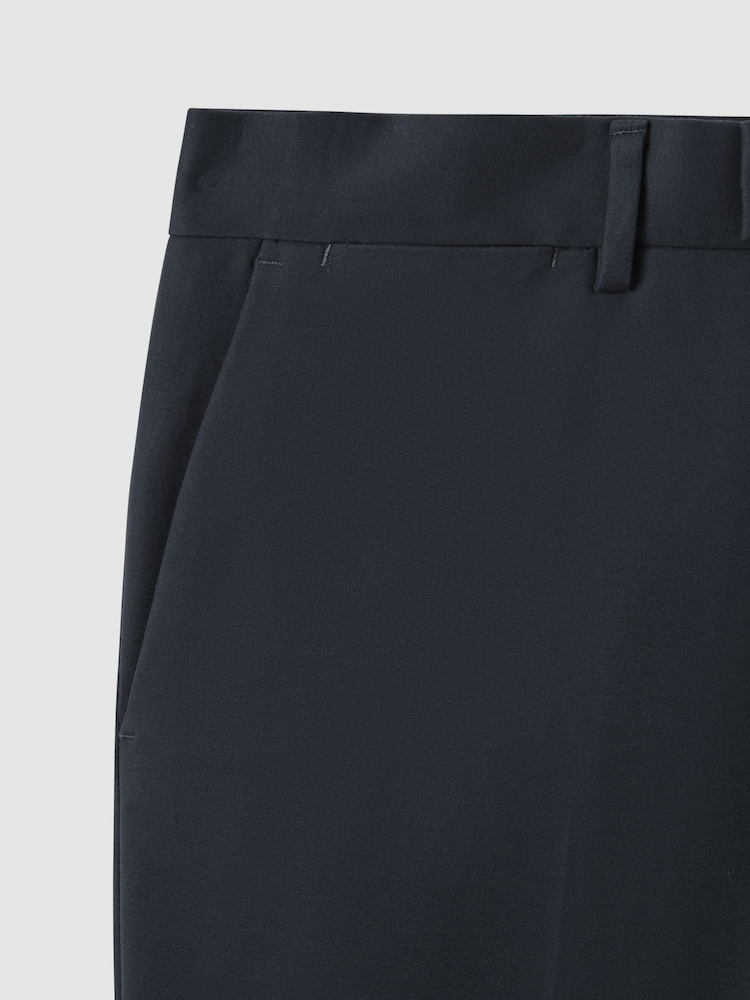 Pantalones chinos Eastbury de algodón de corte slim de Reiss - Imagen 7 de 7 Pantalones chinos Eastbury de algodón de corte slim de Reiss - Imagen 7 de 7