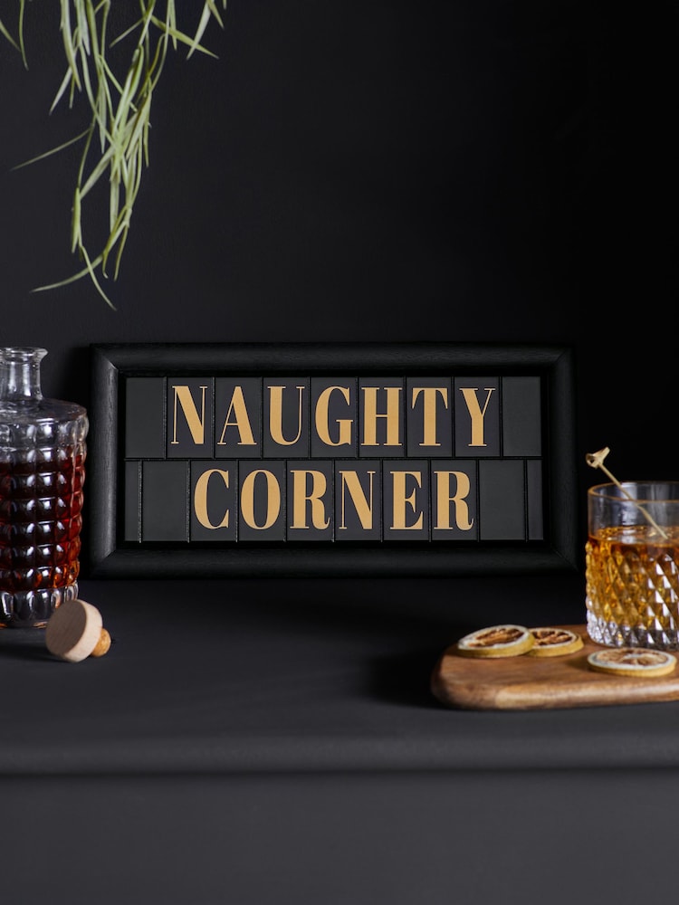Знак с надписью "Настенные украшения" Naughty Corner - Изображение 2 из 6 Знак с надписью "Настенные украшения" Naughty Corner - Изображение 2 из 6