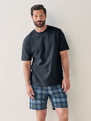 أزرق كحلي مربعات - طقم بيجامة قصيرة بتصميم مريح Motionflex من القطن 100% - صورة 1 من 6