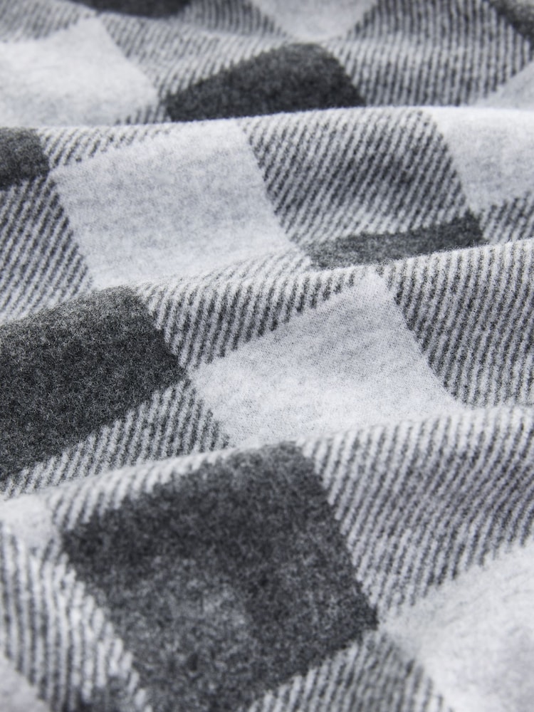 Grau kariert - Kuscheliges Pyjama-Set aus gebürstetem Stoff - Bild 12 von 12 Grau kariert - Kuscheliges Pyjama-Set aus gebürstetem Stoff - Bild 12 von 12