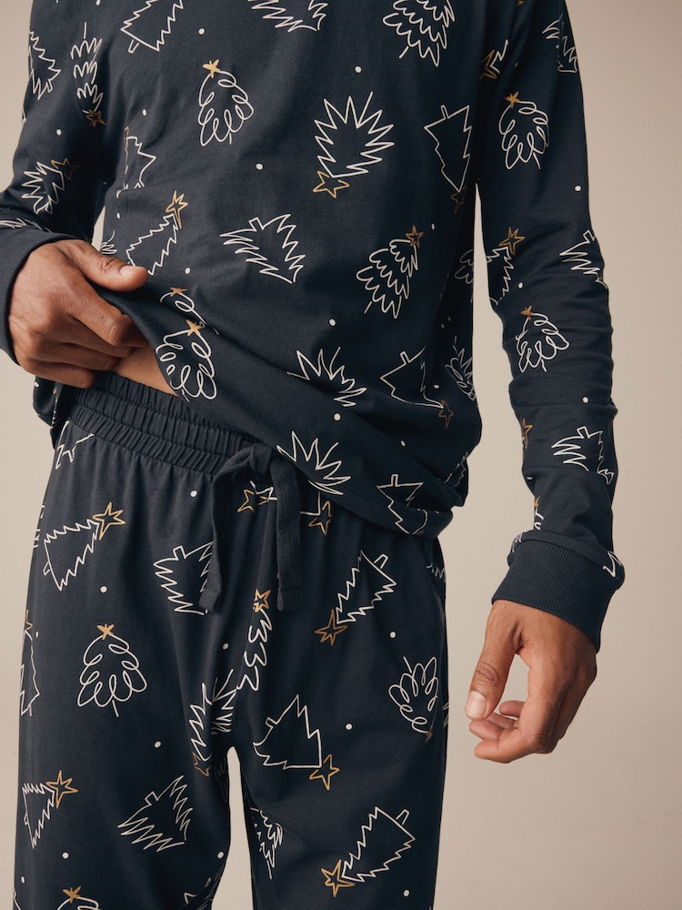 Black/White 100% Cotton Matching Family Mens Christmas Tree Pyjamas - Image 6 of 11