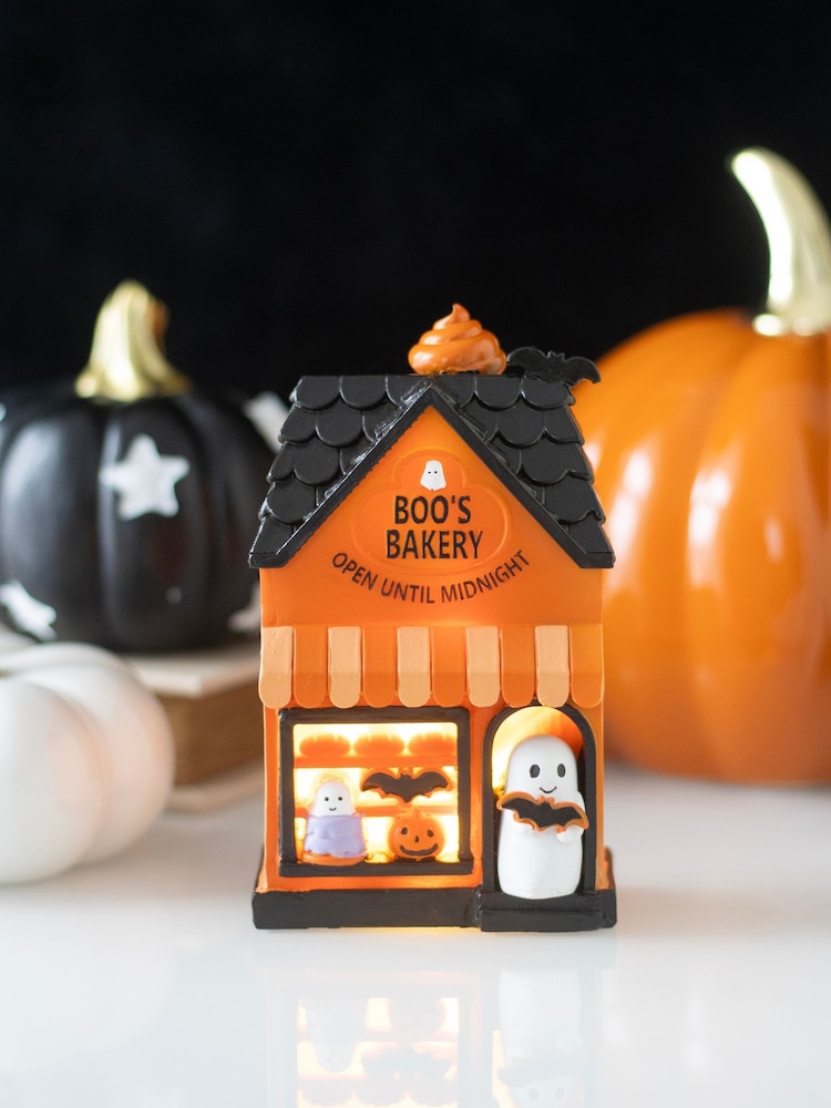 Something Different Boo's Bakery Light Up LED Decoration - სურათი 1 4-დან Something Different Boo's Bakery Light Up LED Decoration - სურათი 1 4-დან