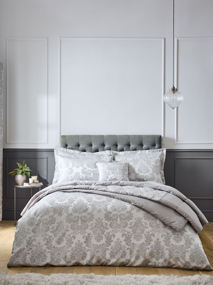 Catherine Lansfield Damask Jacquard Duvet Cover and Pillowcase Set - Imagen 1 de 4