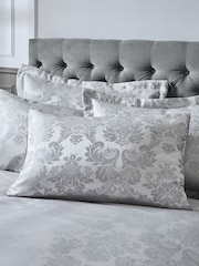 Catherine Lansfield Damask Jacquard Duvet Cover and Pillowcase Set - Imagen 3 de 4