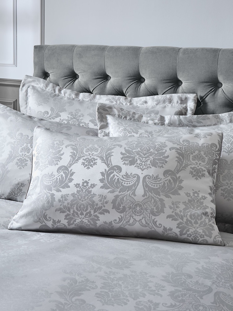 Catherine Lansfield Damask Jacquard Duvet Cover and Pillowcase Set - Image 3 of 4
