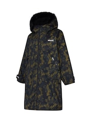 Regatta Green Junior Waterproof Pro Changing Robe - Image 8 of 10