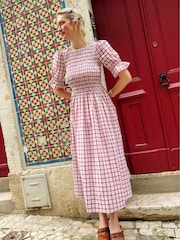 Amy Lynn Imogen Smocked Midaxi Dress in and White Window Pane Check - Bild 2 von 8