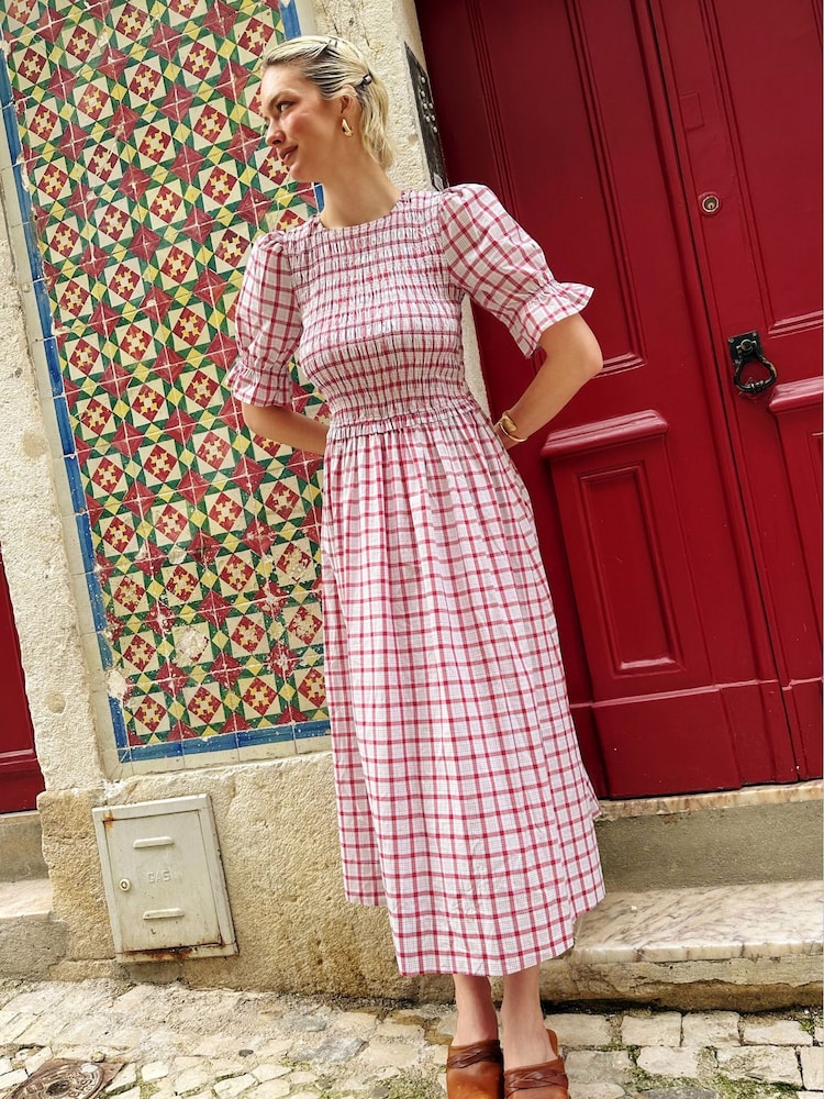 Amy Lynn Imogen Smocked Midaxi Dress in and White Window Pane Check - Bild 2 von 8
