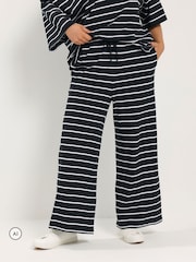 Yours Curve Black Slash T-Shirt & Trousers 2 Pack Set - Image 5 of 6