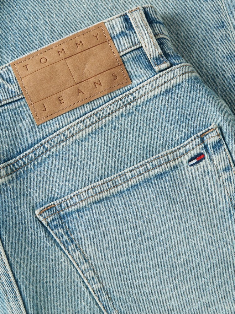 Vaqueros Tommy Jeans Vintage de talle alto y corte recto ajustado. - Imagen 6 de 6