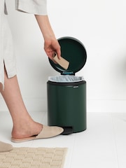 Brabantia Pine Green NewIcon 5L Pedal Bin - Image 5 of 6