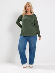 Yours Curve Green Long Sleeve Core T-Shirts 3 Pack - Image 6 of 9