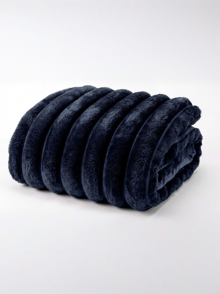 Deyongs Navy Alnwick Throw - Image 3 of 3 Deyongs Navy Alnwick Throw - Image 3 of 3