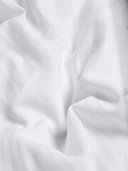 Swoon White 250 Thread Count 100% Cotton Charleston Duvet Cover and Pillowcase Set - Image 4 of 4