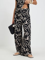 River Island Black Petite Abstract Print Wide Leg Joggers - Image 2 of 4