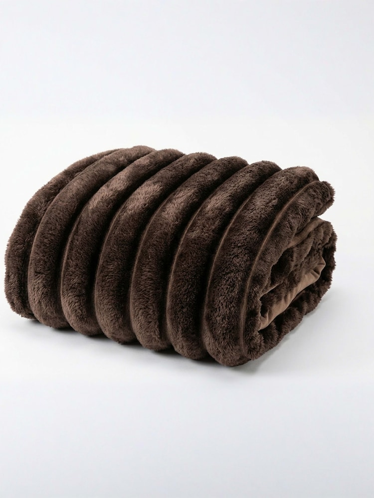 Deyongs Chocolate Alnwick Throw - Image 2 of 2 Deyongs Chocolate Alnwick Throw - Image 2 of 2