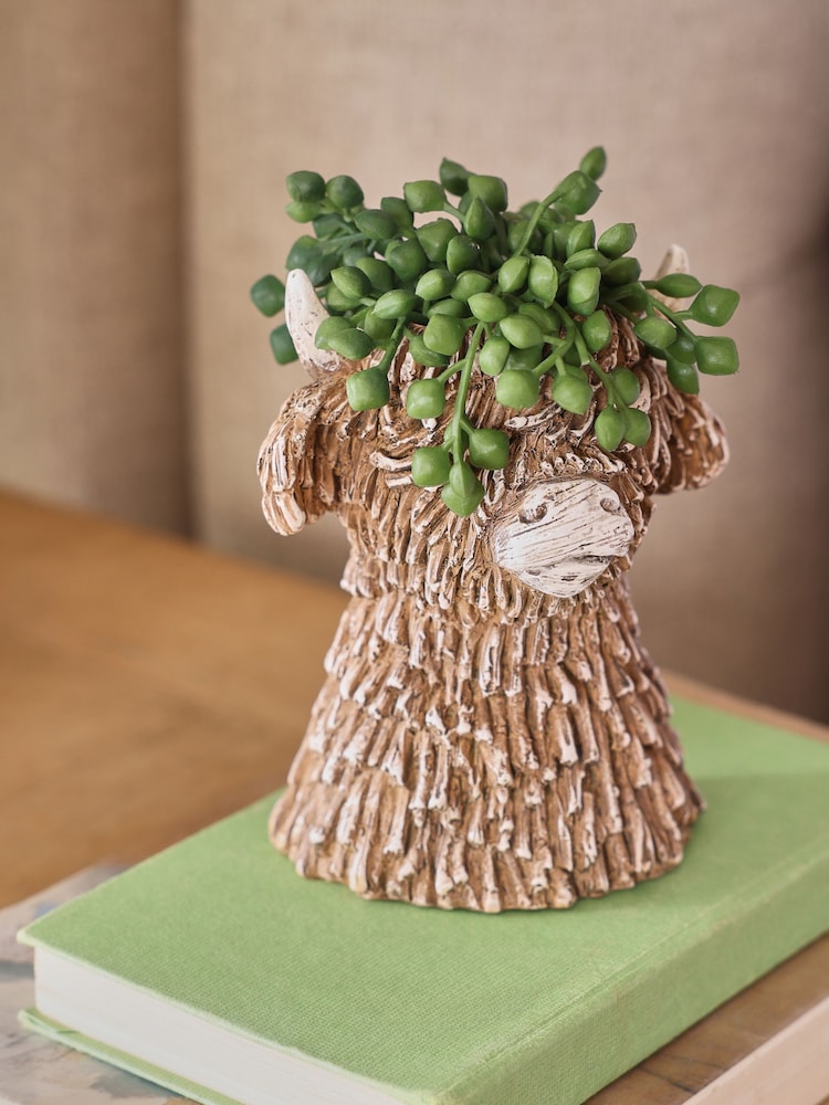 Green Artificial String of Pearls in Hamish The Highland Cow Ornament - Image 2 of 4