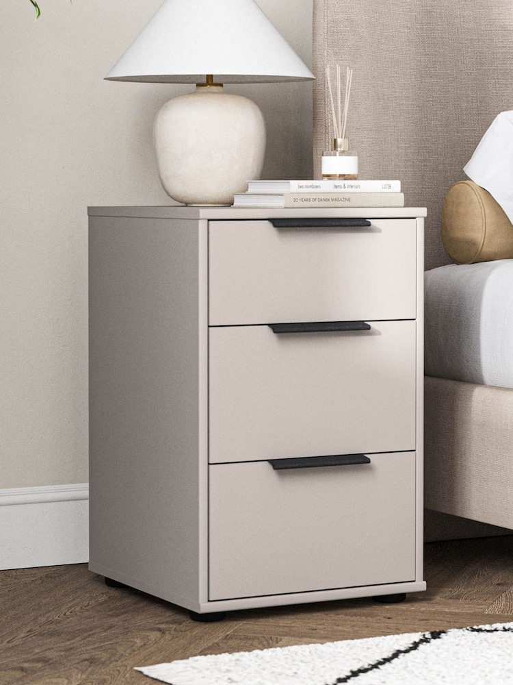 Wiemann Pebble grey Daytona Matt 3 Drawer Bedside Table - Image 1 of 3