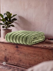 Deyongs Sage Alnwick Throw - Image 2 of 3