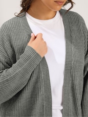 Yours Curve Grey Essential Cardigan - Image 4 of 6