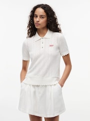 أبيض - كنزة بولو بأكمام قصيرة ونسيج Pointelle وشعار العلم من Tommy Jeans - صورة 1 من 5