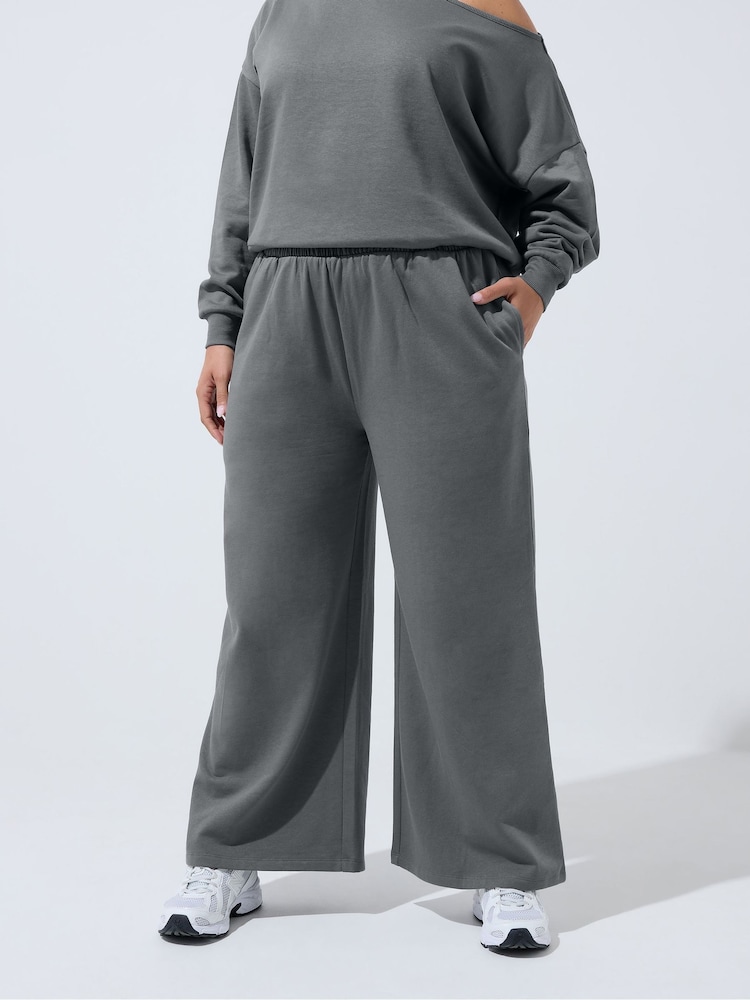Gris - Pantalones de chándal a juego con pernera ancha Limited de Yours Curve - Imagen 1 de 6 Gris - Pantalones de chándal a juego con pernera ancha Limited de Yours Curve - Imagen 1 de 6