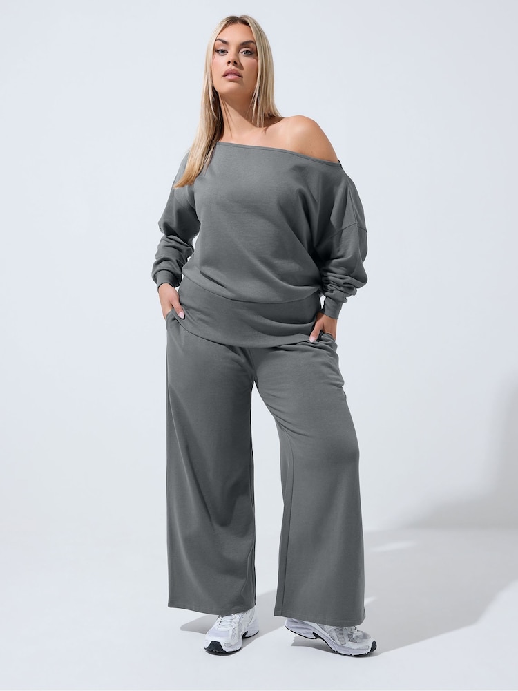Gris - Pantalones de chándal a juego con pernera ancha Limited de Yours Curve - Imagen 2 de 6 Gris - Pantalones de chándal a juego con pernera ancha Limited de Yours Curve - Imagen 2 de 6