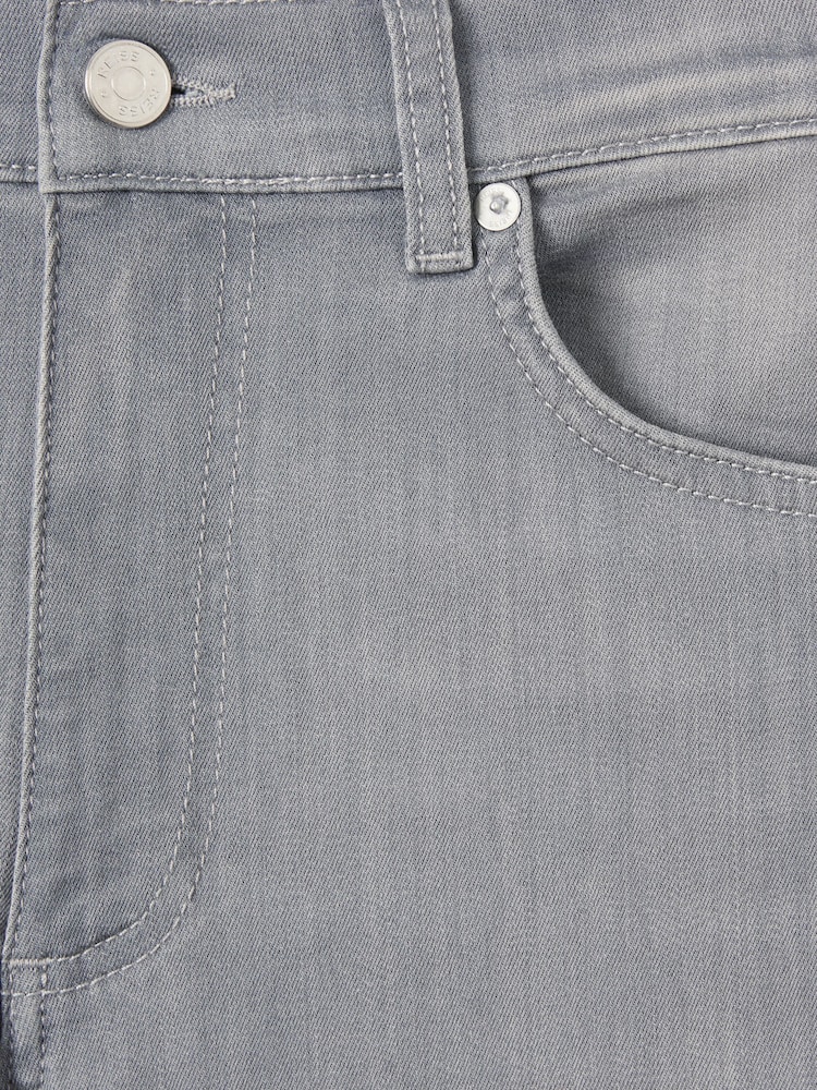 Reiss Grey Harry Slim Fit Jersey Jeans - Image 6 of 6