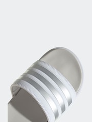 adidas White Adilette Sanals - Image 8 of 9