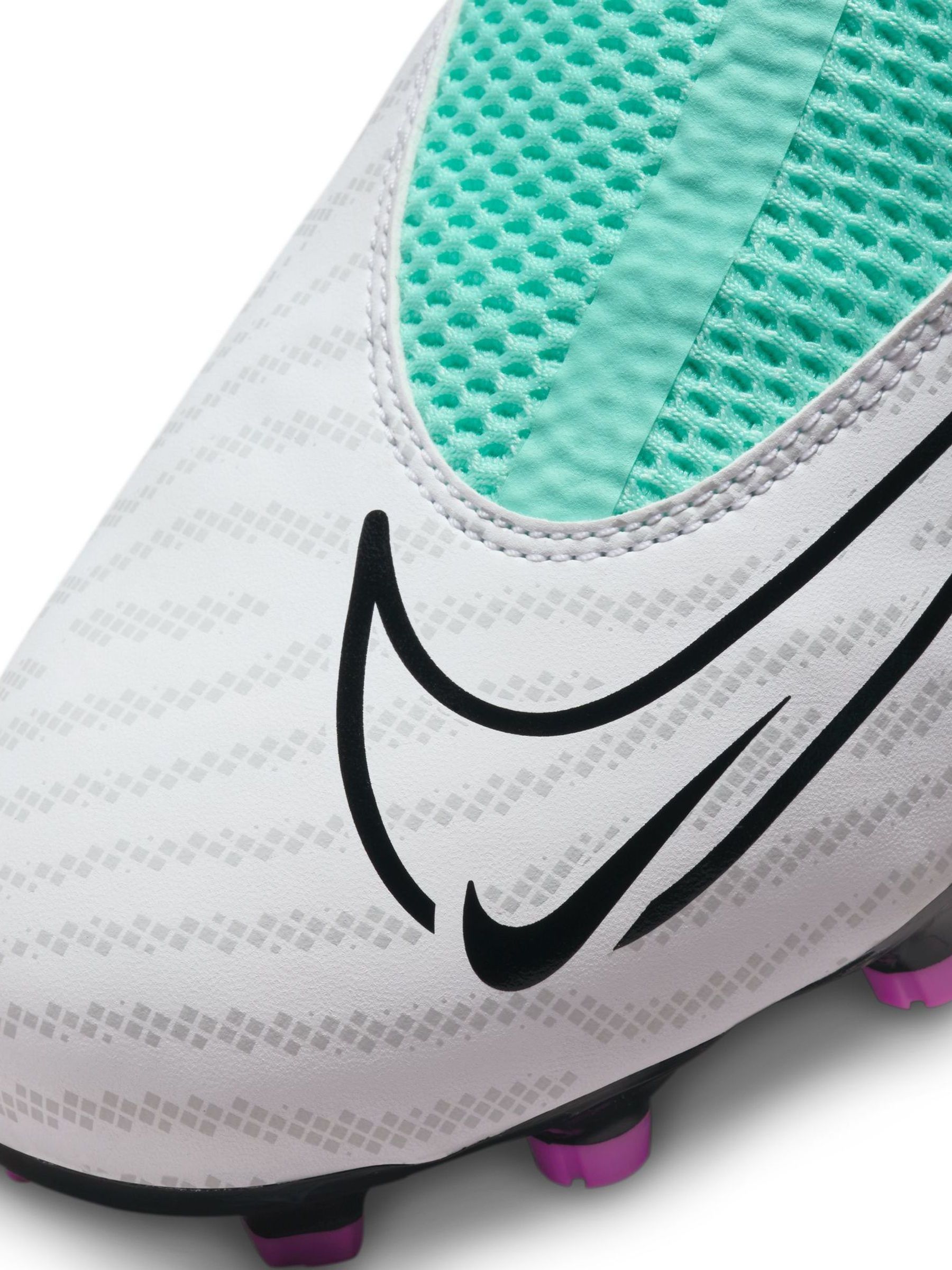 Next nike football cleats clearance