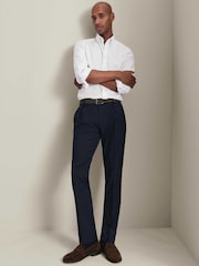 Azul oscuro - Pantalones de lana de alto rendimiento de corte ajustado de Charles Tyrwhitt - Imagen 3 de 6