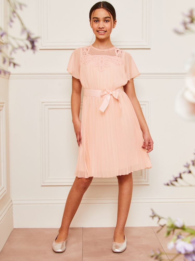 Pink - Lipsy Flatterärmeliges Plisseekleid (5-16 Jahre) - Bild 1 von 4 Pink - Lipsy Flatterärmeliges Plisseekleid (5-16 Jahre) - Bild 1 von 4