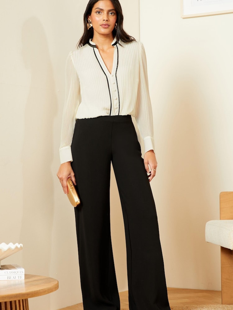 Love & Roses Ivory White Pleated Long Sleeve V Neck PU Trim Blouse - Image 4 of 4 Love & Roses Ivory White Pleated Long Sleeve V Neck PU Trim Blouse - Image 4 of 4