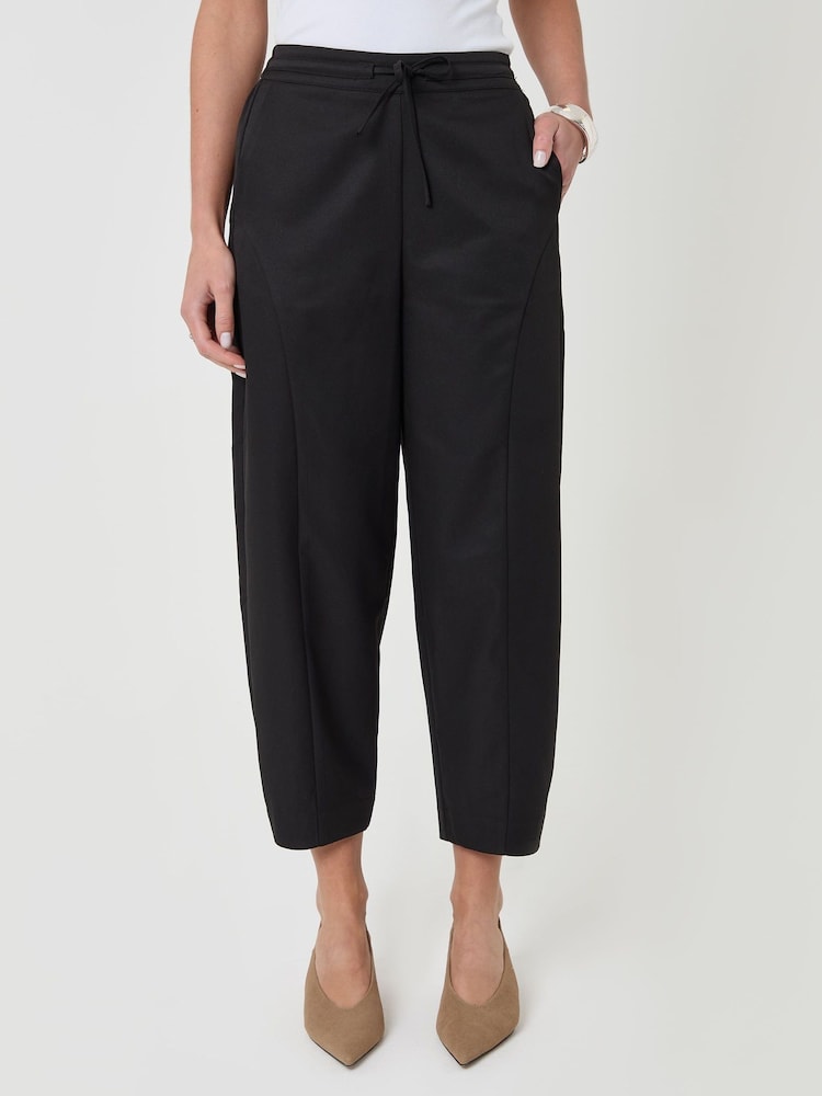 Threadbare Black Petite Curved Seam Barrel Leg Trousers - Image 2 of 5 Threadbare Black Petite Curved Seam Barrel Leg Trousers - Image 2 of 5