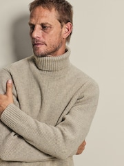 Natural - Suéter de cuello vuelto de merino grueso de Charles Tyrwhitt - Imagen 1 de 2