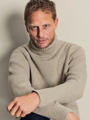Natural - Suéter de cuello vuelto de merino grueso de Charles Tyrwhitt - Imagen 2 de 2
