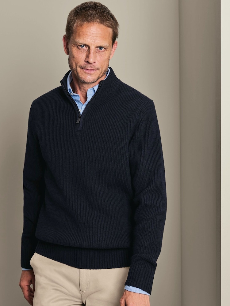 כחול כהה - Charles Tyrwhitt סוודר מצמר מרינו עבה עם רוכסן בצווארון - תמונה 1 מתוך 5 כחול כהה - Charles Tyrwhitt סוודר מצמר מרינו עבה עם רוכסן בצווארון - תמונה 1 מתוך 5