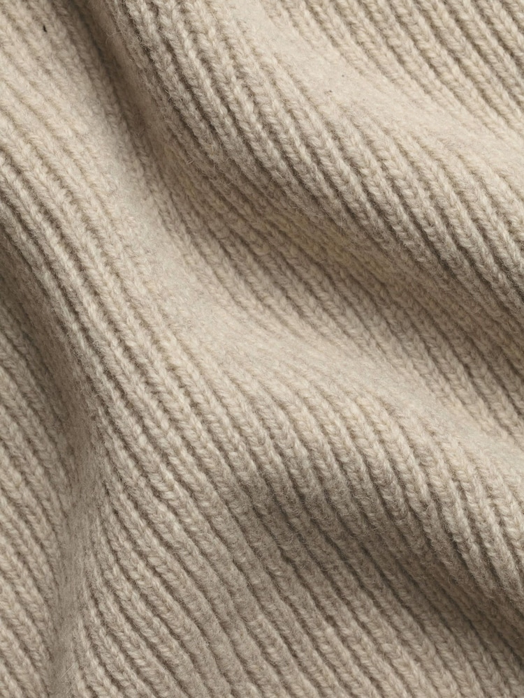 טבעי - Charles Tyrwhitt סוודר מצמר מרינו עבה עם רוכסן בצווארון - תמונה 6 מתוך 6 טבעי - Charles Tyrwhitt סוודר מצמר מרינו עבה עם רוכסן בצווארון - תמונה 6 מתוך 6