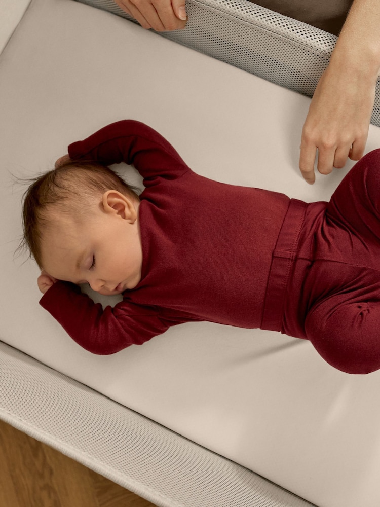 Snuz Ember Pod Studio Bedside Crib - Image 2 of 8 Snuz Ember Pod Studio Bedside Crib - Image 2 of 8