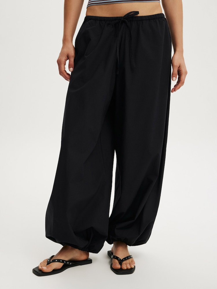 Cotton On Black Rio Balloon Trousers - Image 1 of 4 Cotton On Black Rio Balloon Trousers - Image 1 of 4