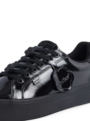 Kickers Black Tovni Stack Lo Flower Patent Trainers - Image 5 of 5