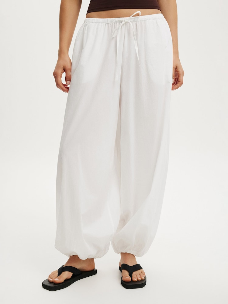 Cotton On White Rio Balloon Trousers - Image 1 of 5 Cotton On White Rio Balloon Trousers - Image 1 of 5