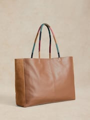 Bolso tote de croché Winter de White Stuff - Imagen 4 de 5